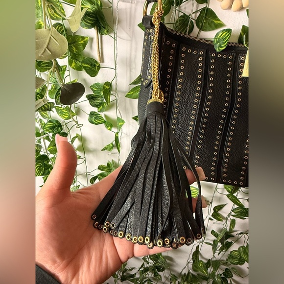 Michael Kors Brooklyn Large Grommet Convertible Hobo Black Leather Bag - Picture 4 of 16